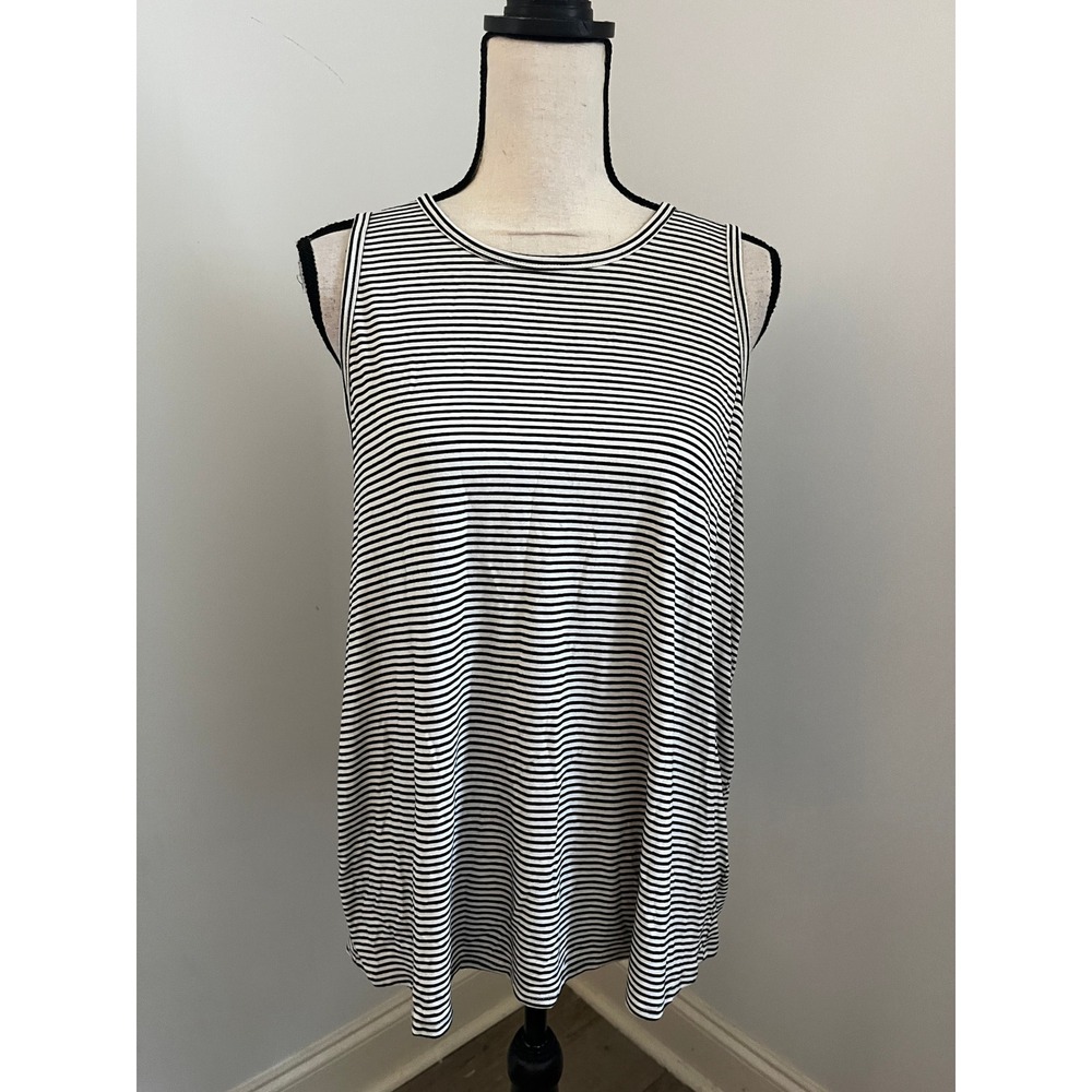 Black White Striped Sleeveless Tee Large Monochrome Crew Neck Casual Minimalist
